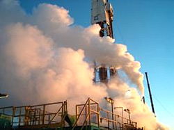 Dampfwolken beim Pumptest in Unterhaching Geothermiekraftwerk